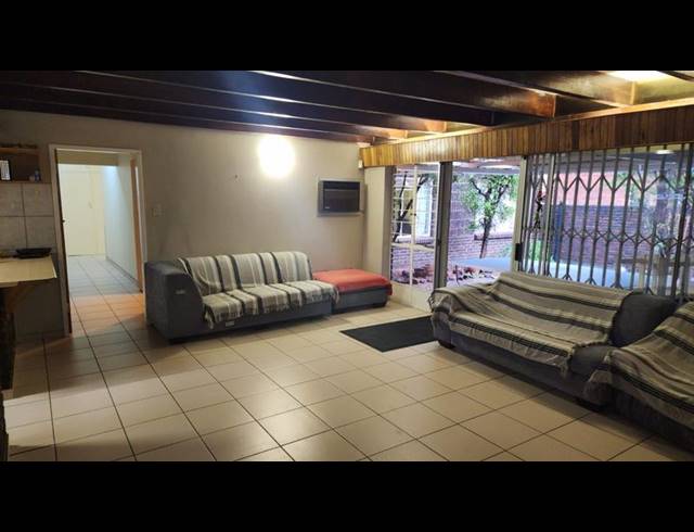 5 BEDROOM HOUSE FOR SALE IN BRACKENDOWNS